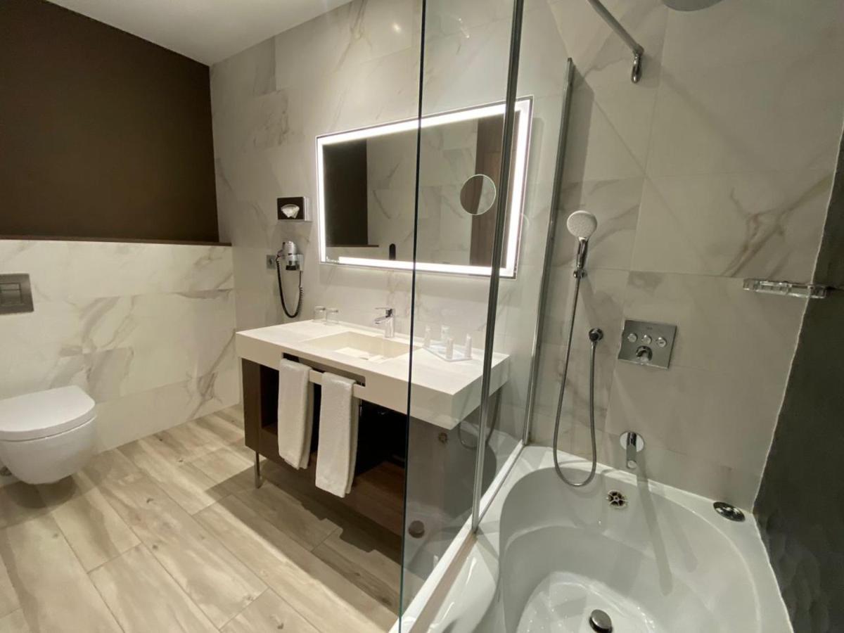 Az Hotels Grand Oran Es Senia Ngoại thất bức ảnh