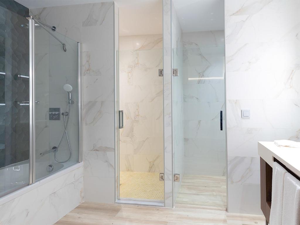Az Hotels Grand Oran Es Senia Ngoại thất bức ảnh